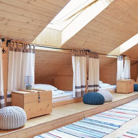 Zozo Hostel-2